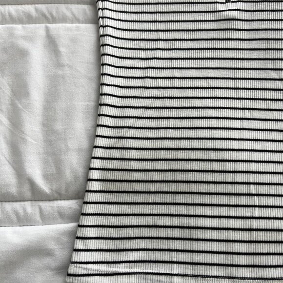 Aeropostale Women's Black and White Shirt - Picture 3 of 5